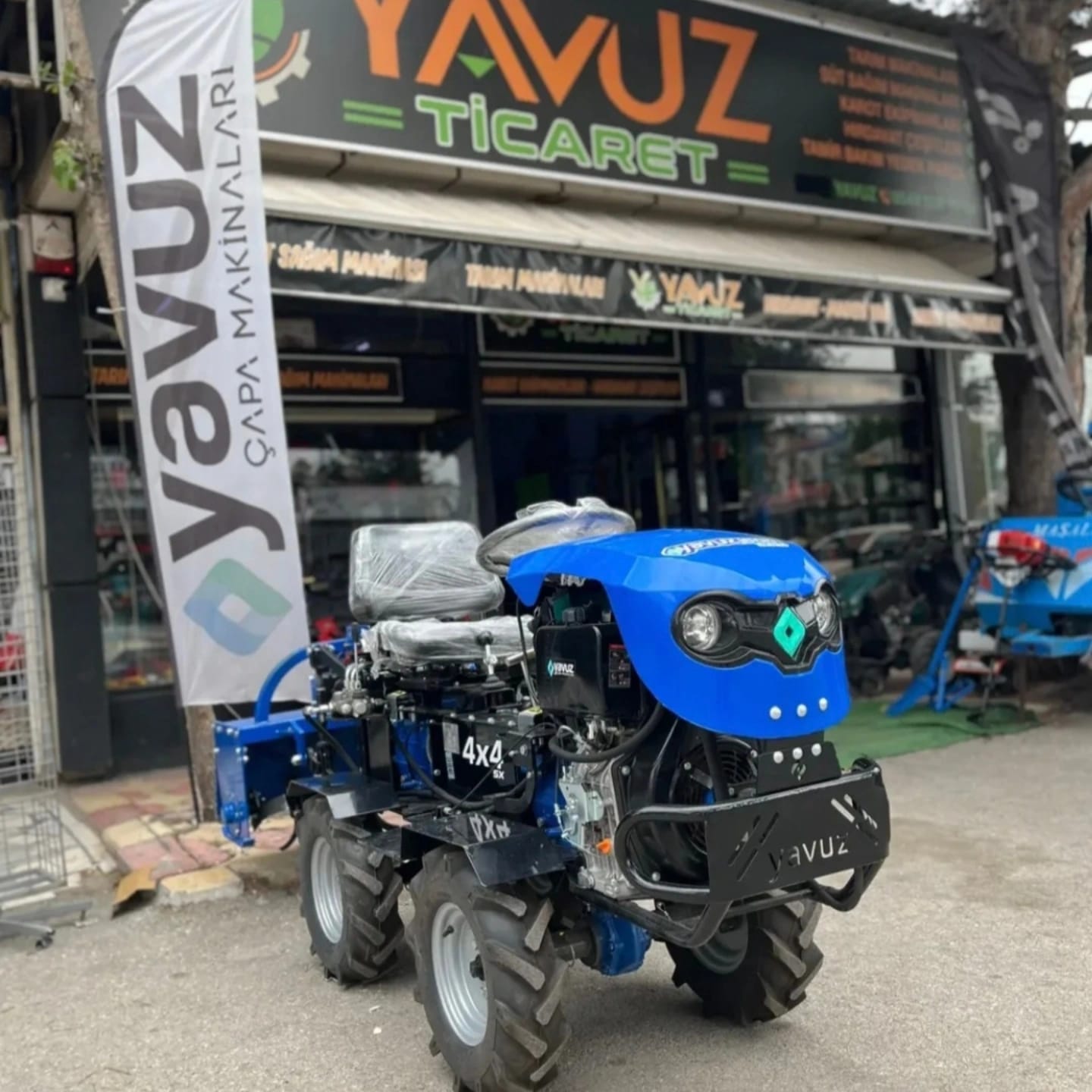 YAVUZ 4X4 12 HP ARKADAN ÇAPALI