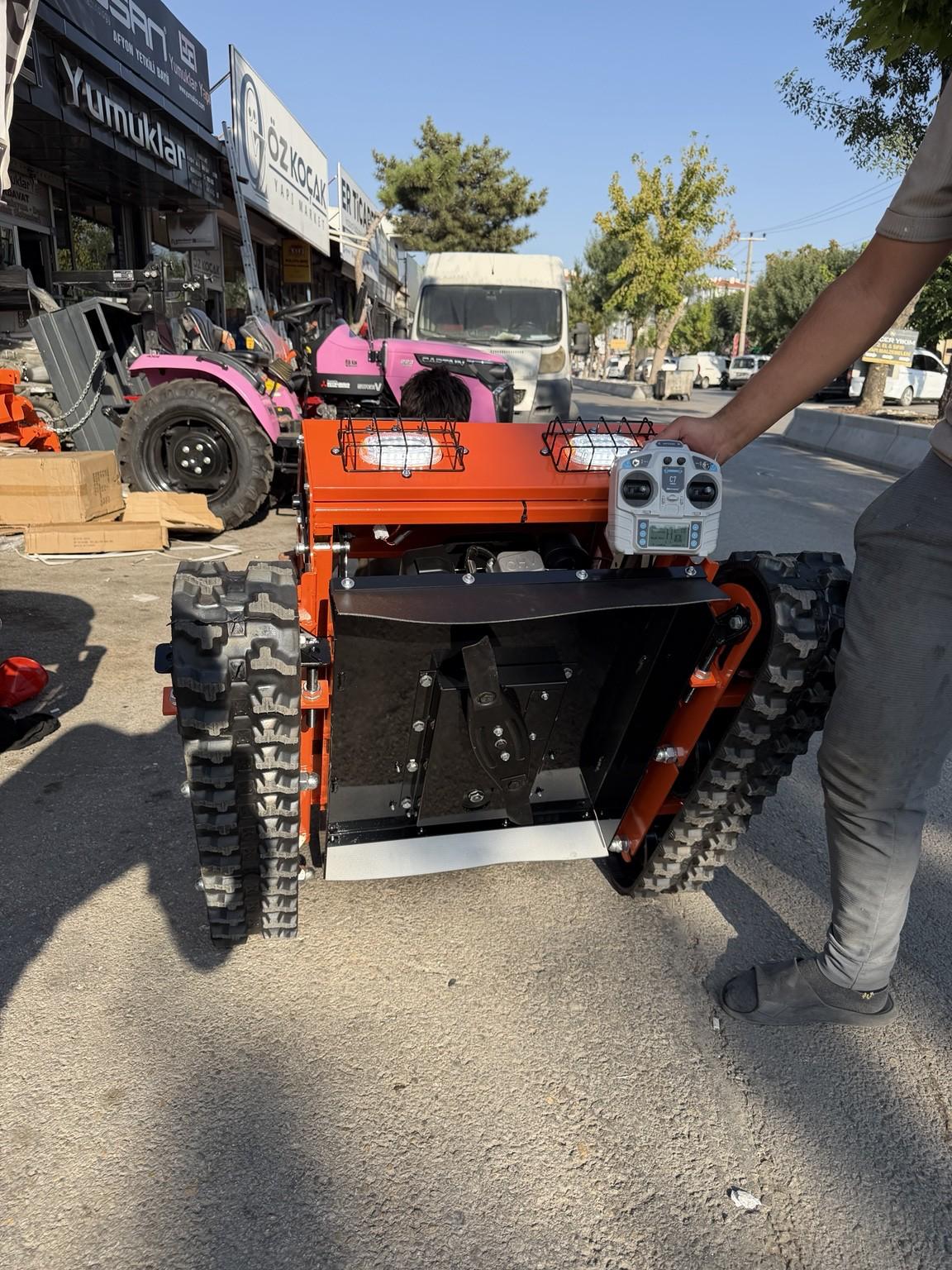 Rapco Paletli Uzaktan Kumandalı Ot Biçme Makinesi 9 HP Loncin 224 CC 55 CM